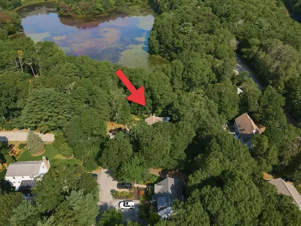 Mashpee, MA 02649,35 Mohican Ave