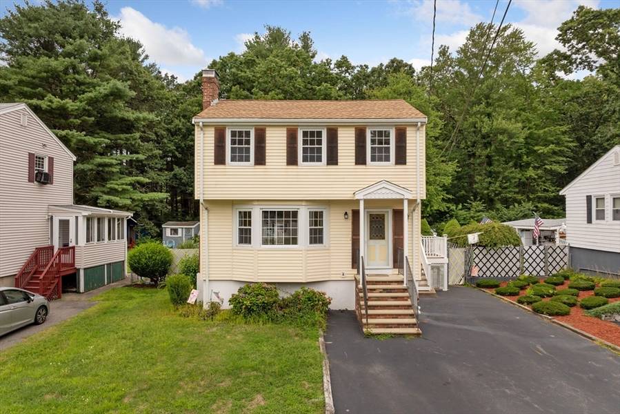 8 Edwards Road, Wilmington, MA 01887