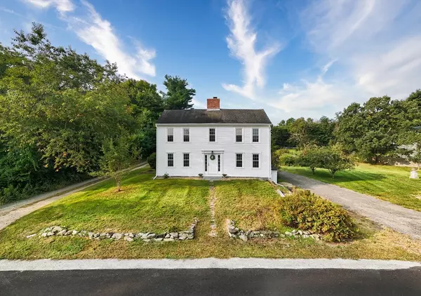 11 Crane Neck Street, West Newbury, MA 01938