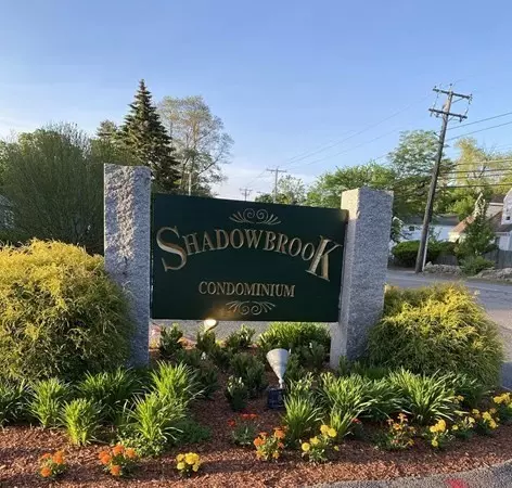 17 Shadowbrook Ln #19, Milford, MA 01757