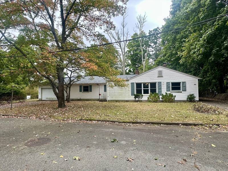 35 Orr Ave, Attleboro, MA 02703