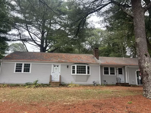 436 Nye Rd, Barnstable, MA 02632