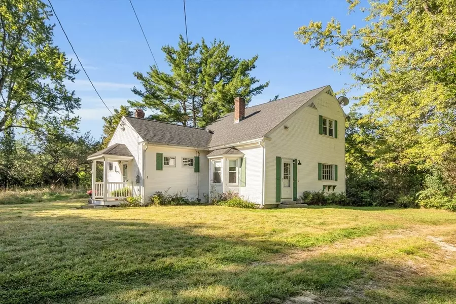 2 Jewell Hill Rd, Ashburnham, MA 01430