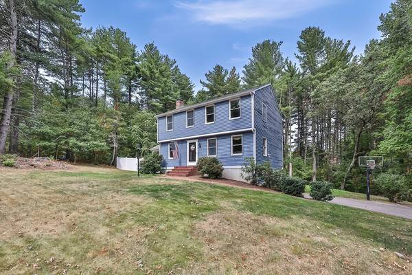 Medway, MA 02053,11 Puddingstone Ln