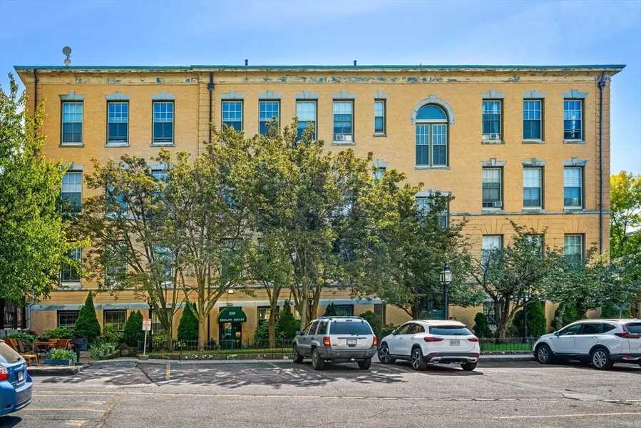 350 W Fourth St #100, Boston, MA 02127