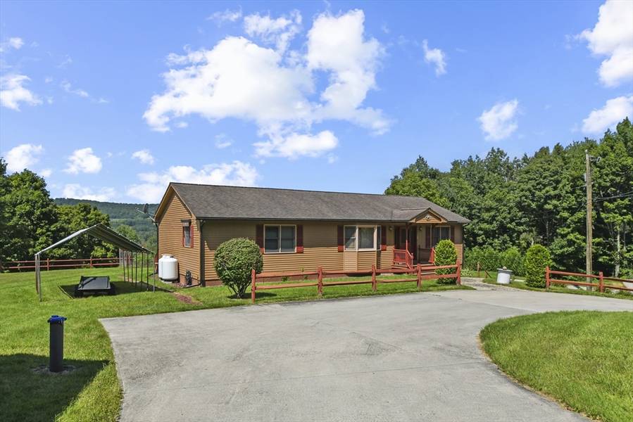 222 Brough Rd, Cheshire, MA 01225