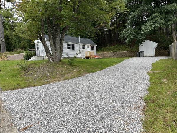 Gardner, MA 01440,61 Acadia Rd