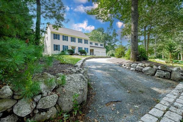 16 West River Road, Marion, MA 02738