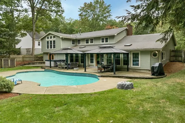 Nashua, NH 03063,20 Pemberton Rd