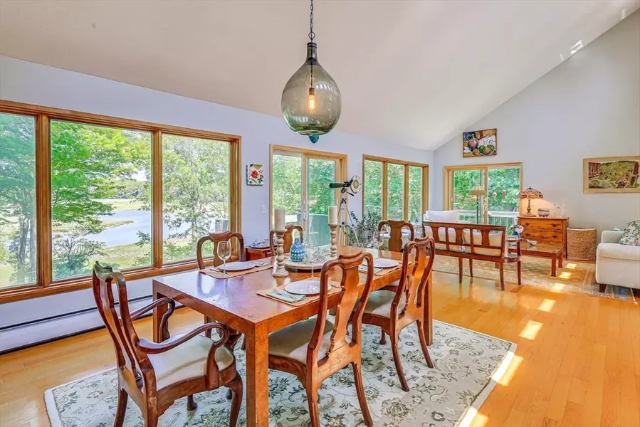 14 Ellen #Lane, Bourne, MA 02559