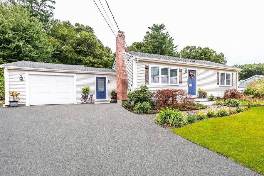 25 Stony Brook Rd, Raynham, MA 02767