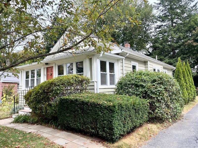 25 Day Hill Road, Framingham, MA 01702