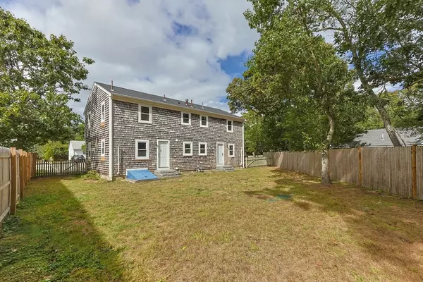 Dennis, MA 02670,188-190 Swan River Rd