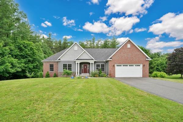 4 Pine Wood Dr, Southampton, MA 01073