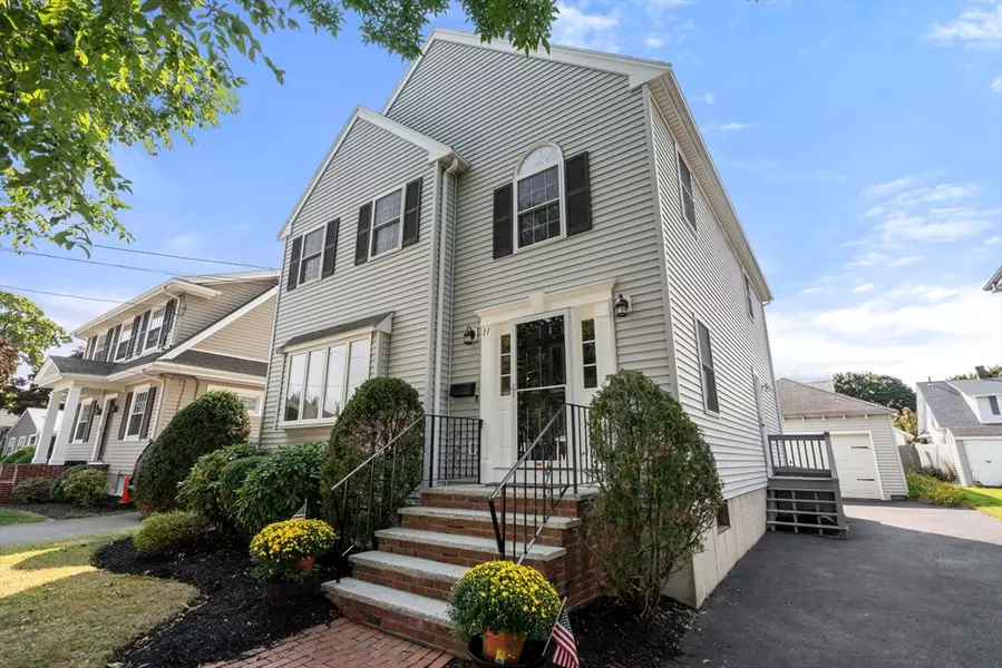 11 Williams St, Quincy, MA 02171