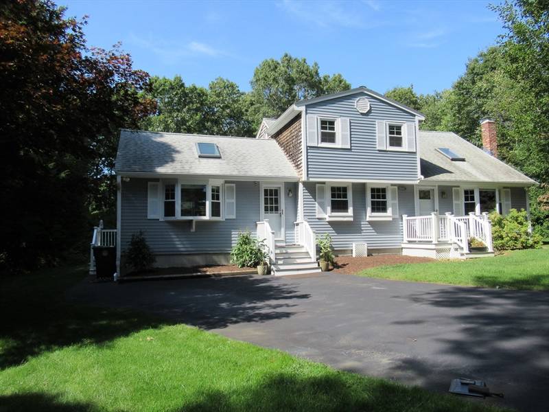 906 Plymouth Street, Middleboro, MA 02346