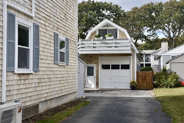 Fairhaven, MA 02719,6 Gull Island Rd