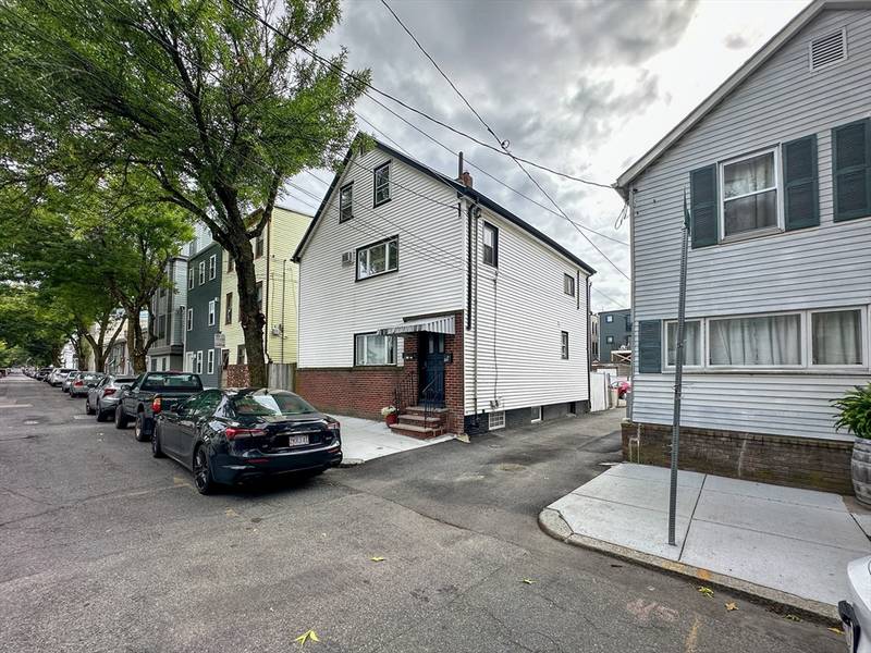 19 Everett St, Boston, MA 02128