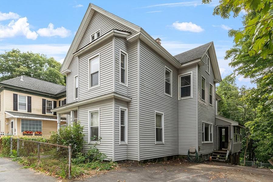 75 Durant St, Lowell, MA 01850