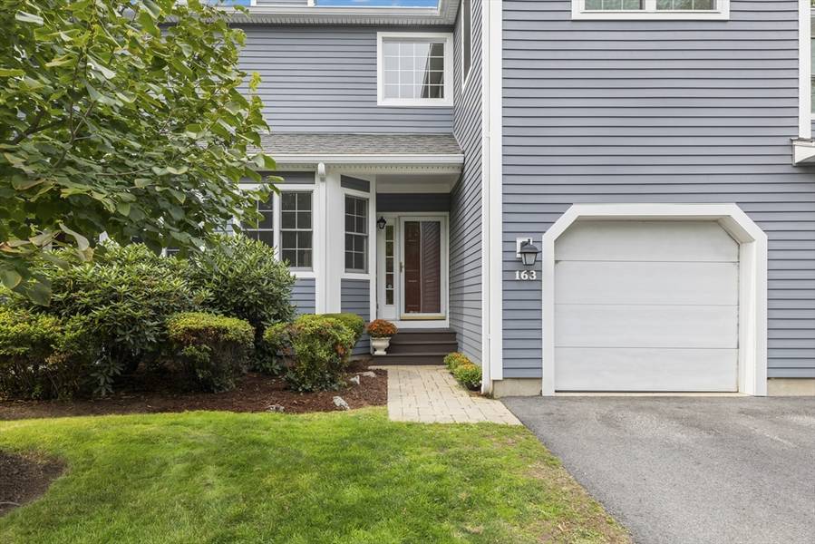 163 Bishops Forest Drive #163, Waltham, MA 02452