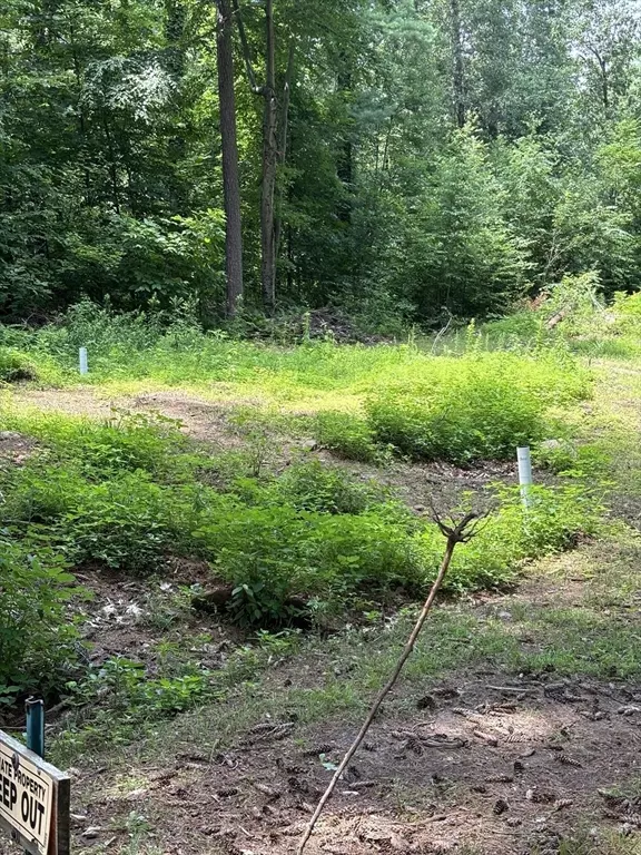 Southampton, MA 01073,94 Pequot Rd (Rear)