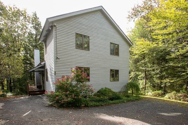 Becket, MA 01223,32 Hayscent Dr