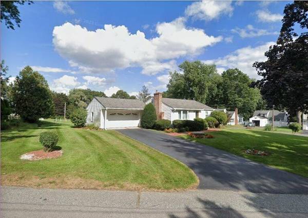 8 Greenwood Road, Ashland, MA 01721