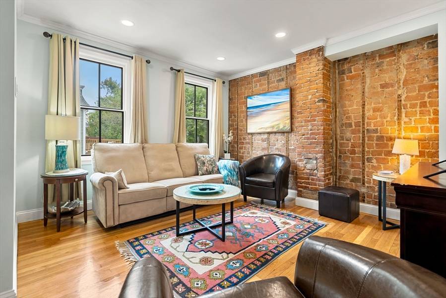 344 Hurley, Cambridge, MA 02141