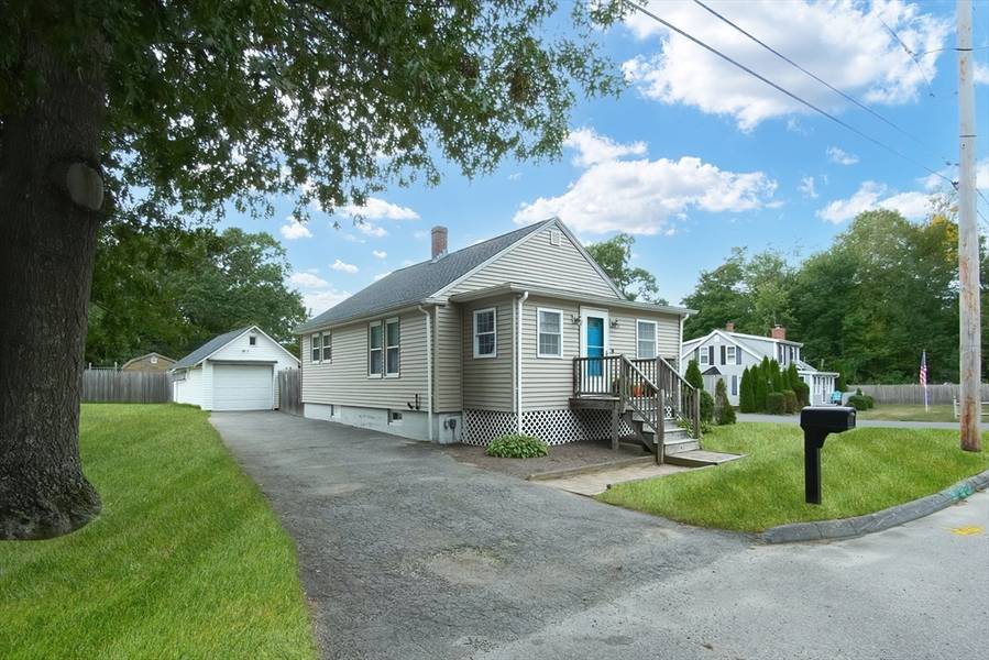 35 Cypress Rd, Attleboro, MA 02703