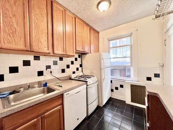 26 Chiswick Rd #6, Boston, MA 02135