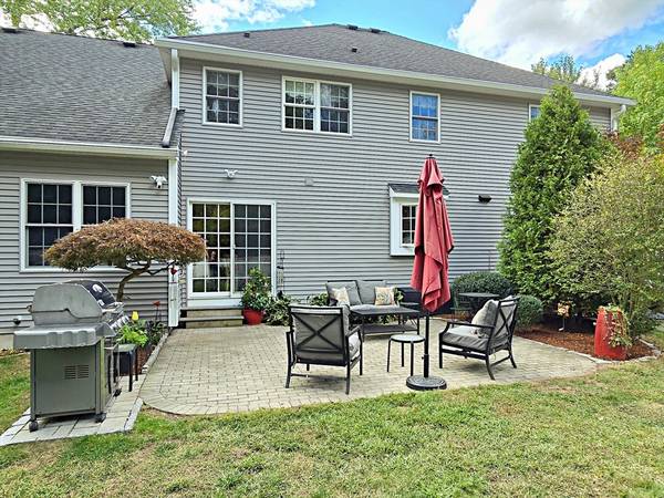 Natick, MA 01760,3 Dotties Ct