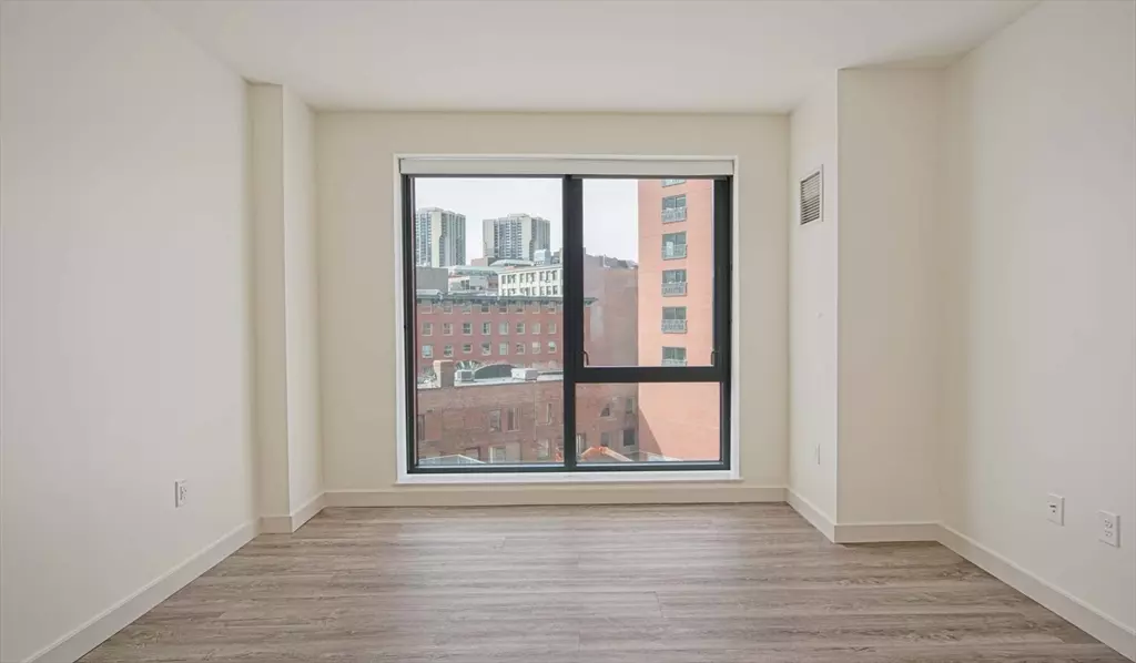 1 Canal St. #830, Boston, MA 02114