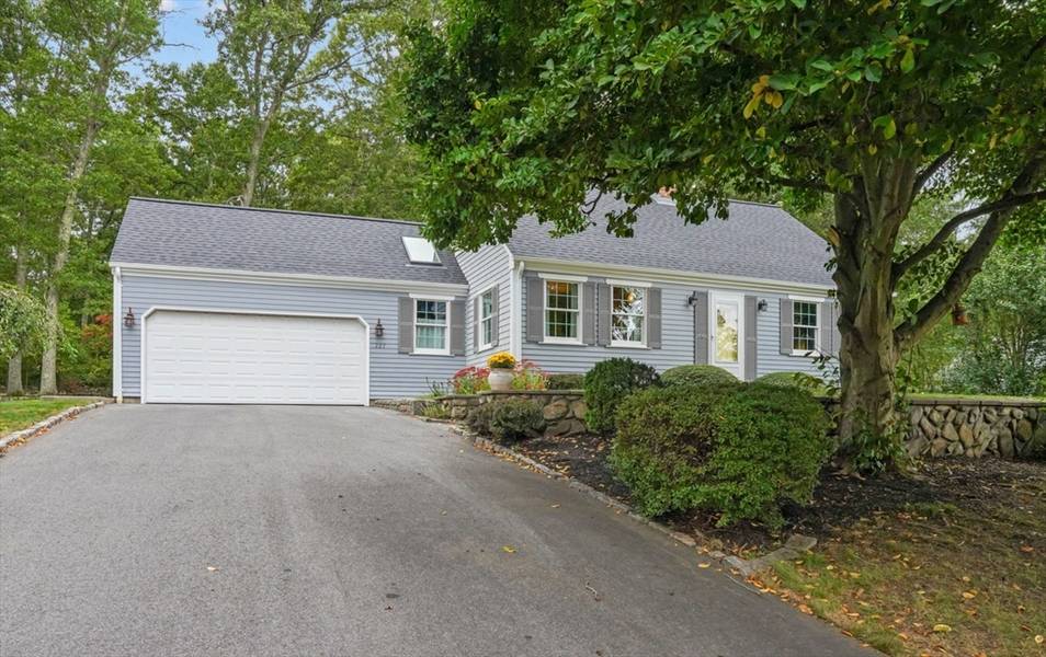 227 Cypress Drive, Swansea, MA 02777