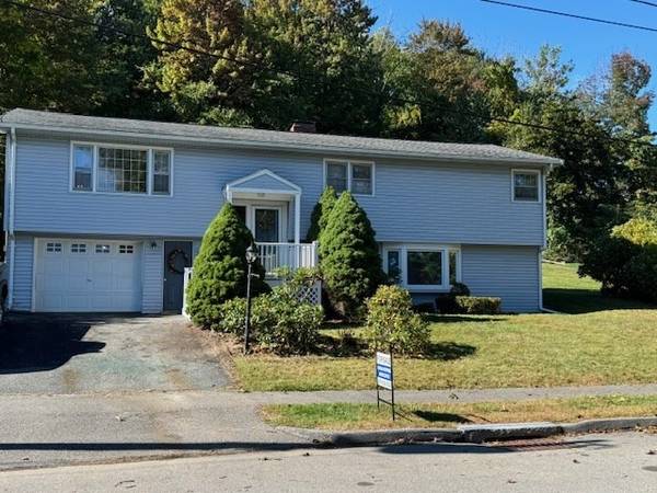 42 Venus Dr, Worcester, MA 01605