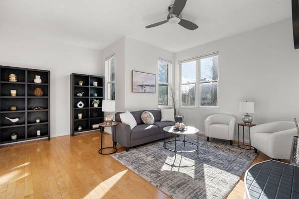 16 Alden Pl #16, Newton, MA 02465