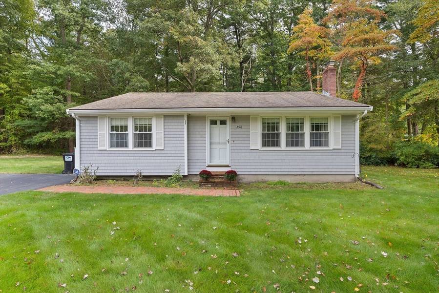 296 Phillips St, Hanson, MA 02341