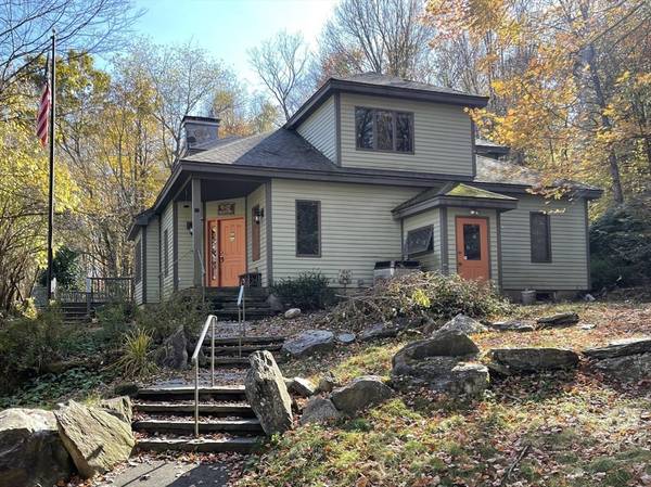 79 River Road, Worthington, MA 01098