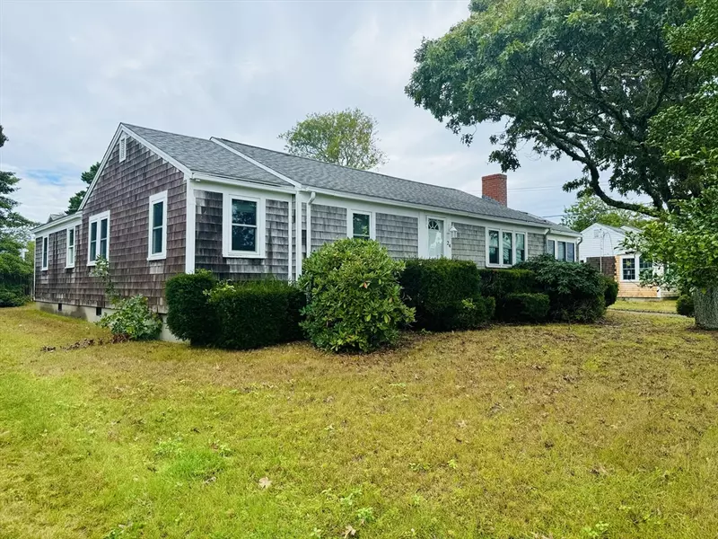 24 Shore Rd, Dennis, MA 02670