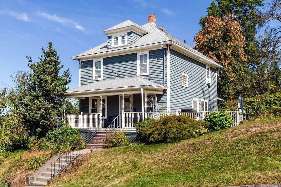 9 Dixon Ave, Worcester, MA 01605