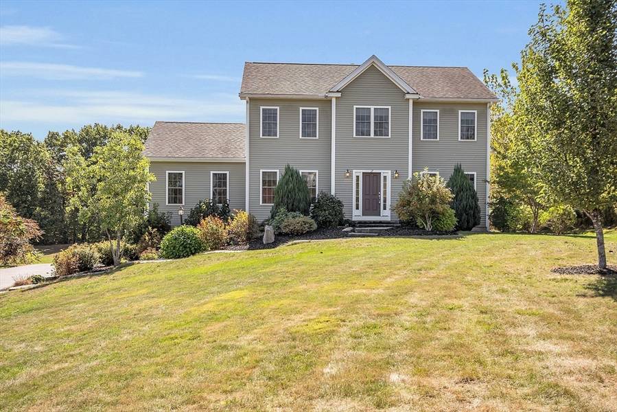 17 Runaway Brook Rd, Lancaster, MA 01523