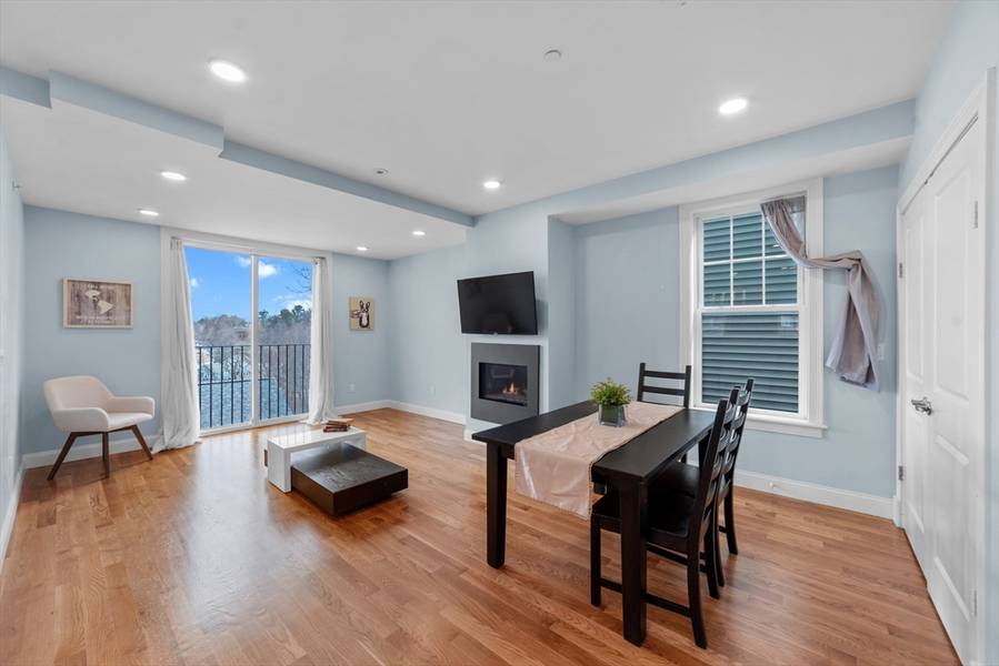 809 Boylston #2., Brookline, MA 02467