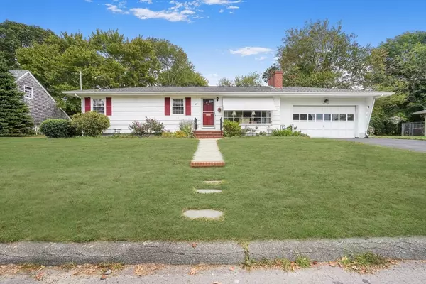 17 Evergreen Street, Fairhaven, MA 02719