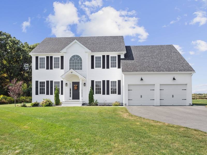 41 Roosevelt Drive, Northbridge, MA 01354