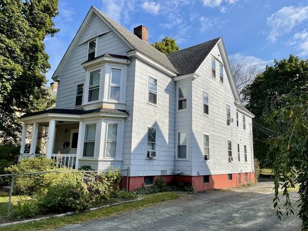 14 Woronoco Ave, Westfield, MA 01085