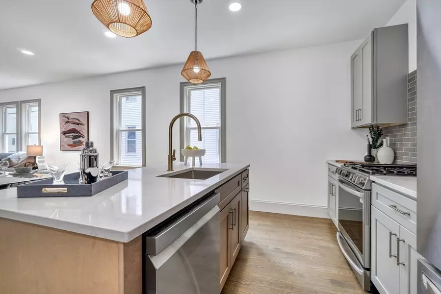 32 Saxton #1, Boston, MA 02125