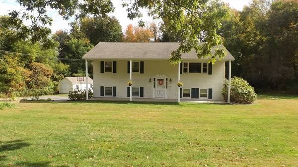 134 Mendon Rd, Sutton, MA 01590