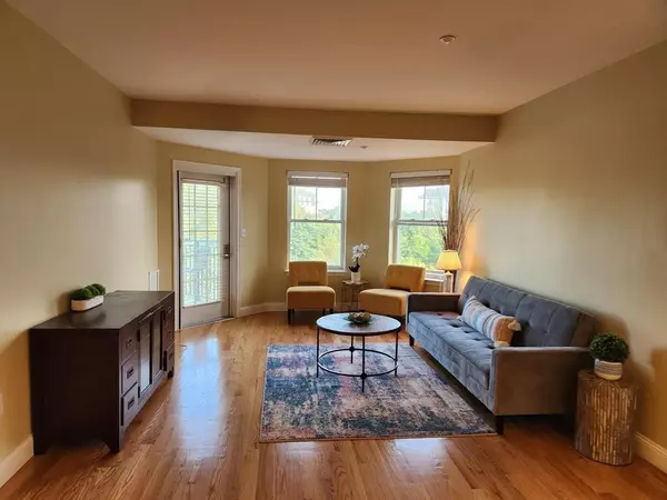 10 Seaport Drive #2411, Quincy, MA 02171