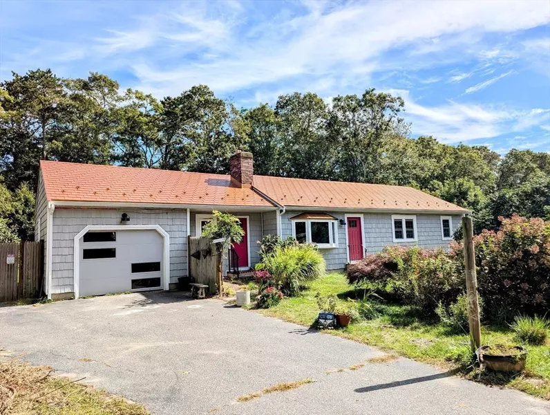 6 Alder Ln, Harwich, MA 02645