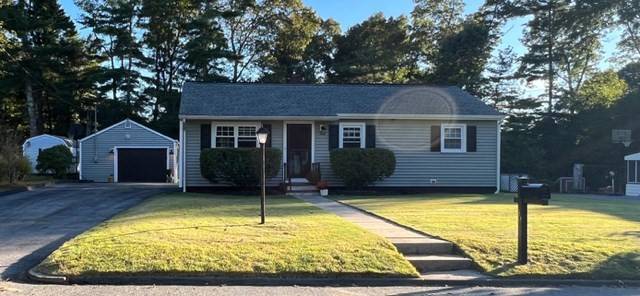 40 Pershing Ave, Acushnet, MA 02743