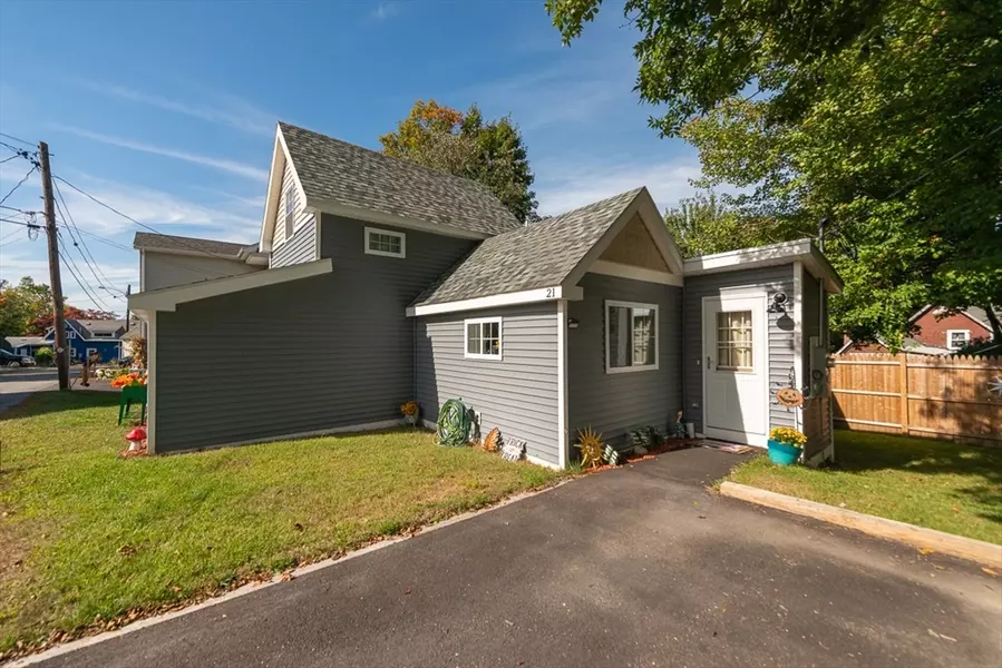 21 Myrtle Ave, Sterling, MA 01564